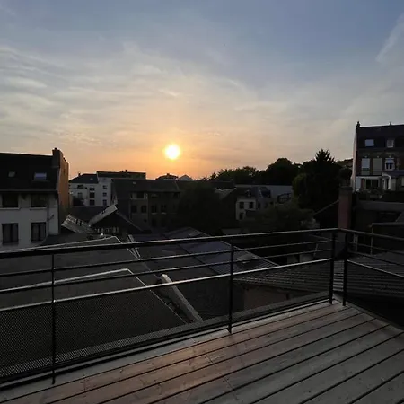 Verdun Superbe Proche Du Chu Διαμέρισμα